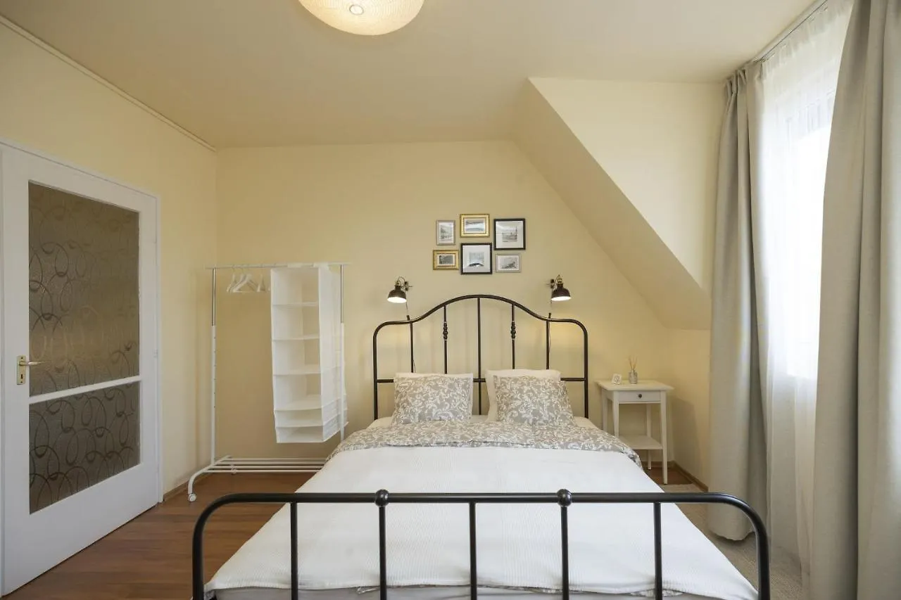 Hosoek Apartman Eger Ungern