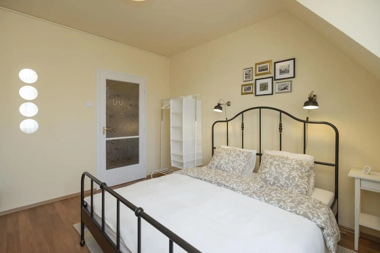 Hosoek Apartman Eger